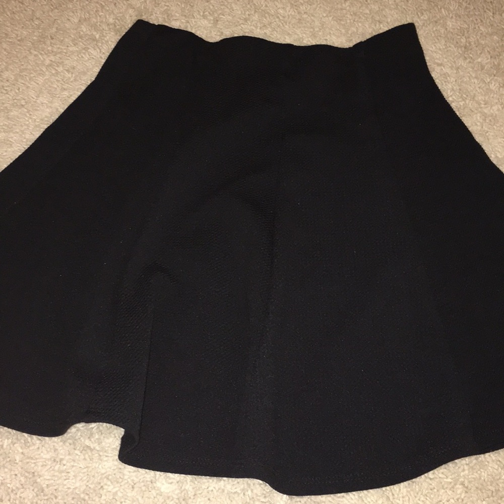 Skirt - Picture 2 of 2